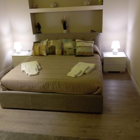 バーリLa Casa Di Peppeアパートメント エクステリア 写真